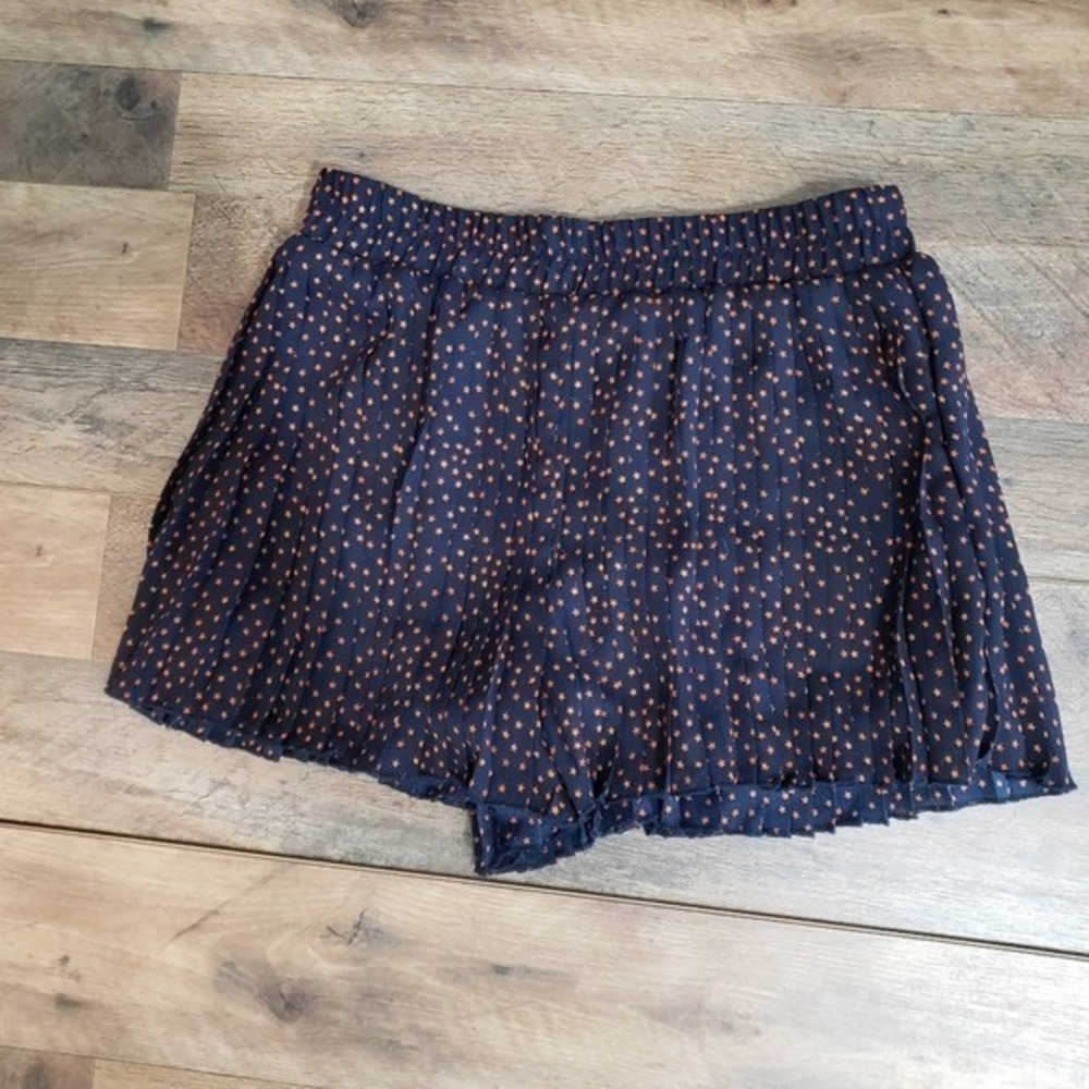 New She + Sky Blue and Orange Star Print Cotton Pleated Pull On Shorts Small